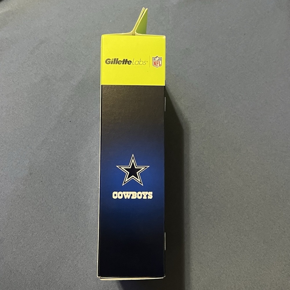 Gillette Labs Official Cowboys Licensed Razor for Men - Picture 4 of 5